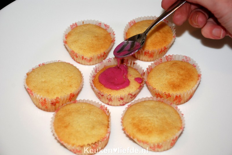 Hertog gebonden Dank je Cupcakes met roze glazuur | Keukenliefde