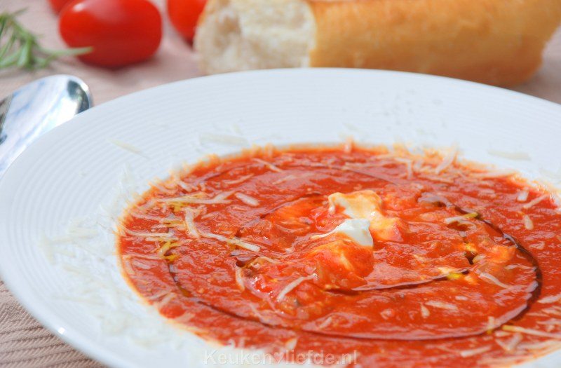 Geroosterde tomatensoep met mascarpone