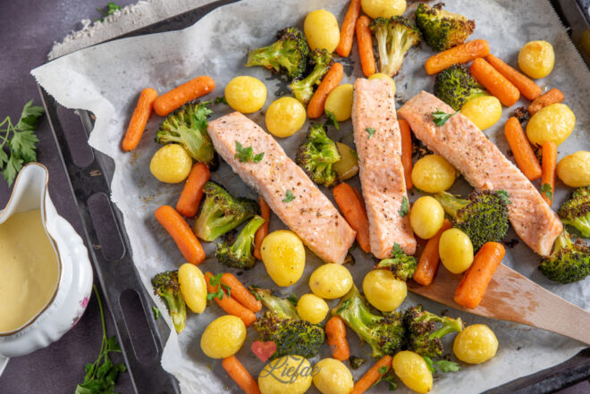 Traybake Met Krieltjes Groenten En Zalm Keukenliefde