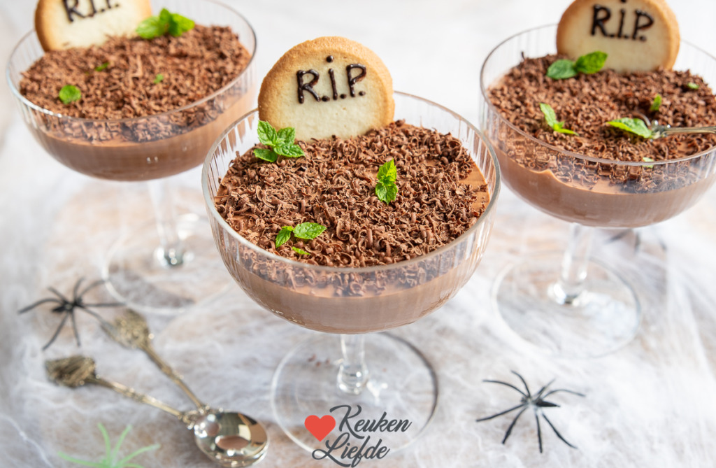 Halloween chocolademousse toetje